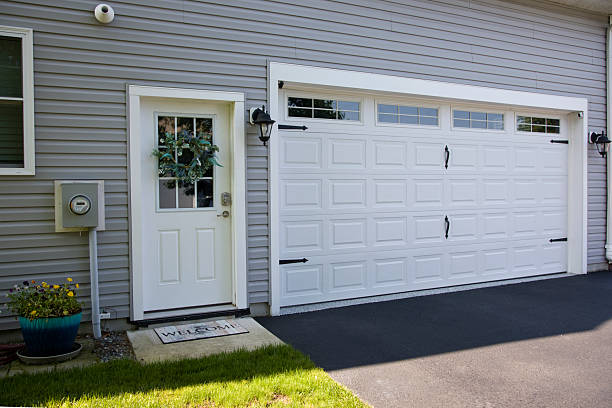 24/7 Emergency Garage Door Roller Replacement experts in East Cleveland, TN